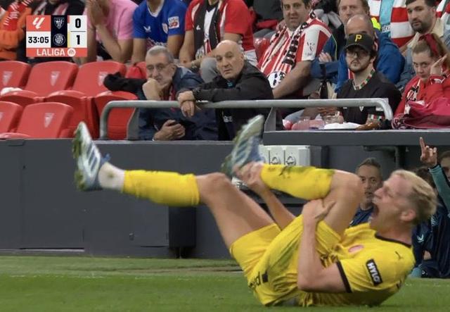 范德贝克只, 赫罗纳客场, 为曼联出战