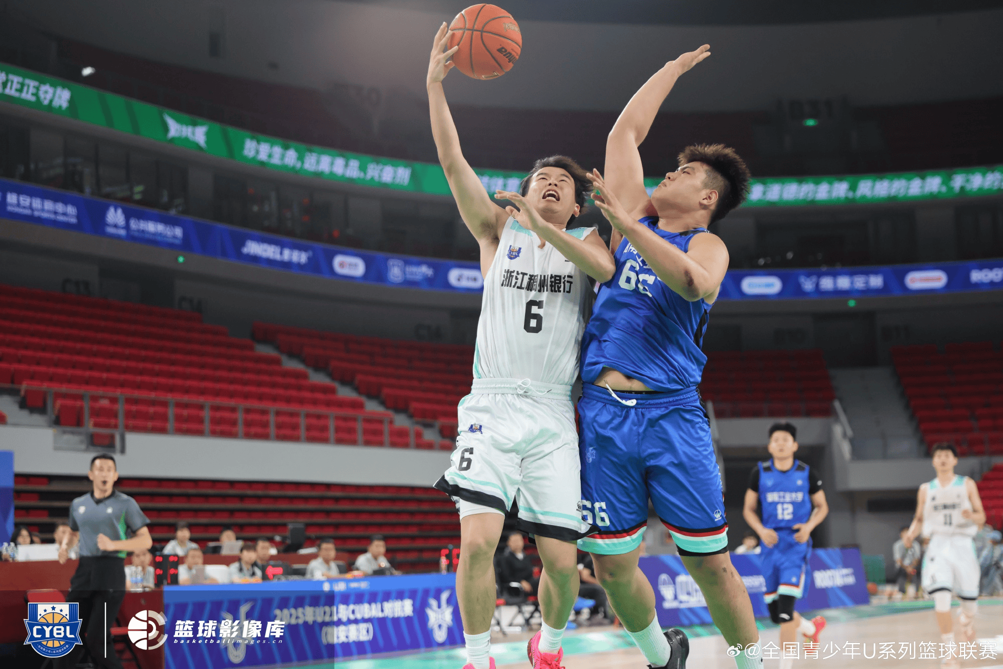 郑俊豪, 战胜湖南工, div