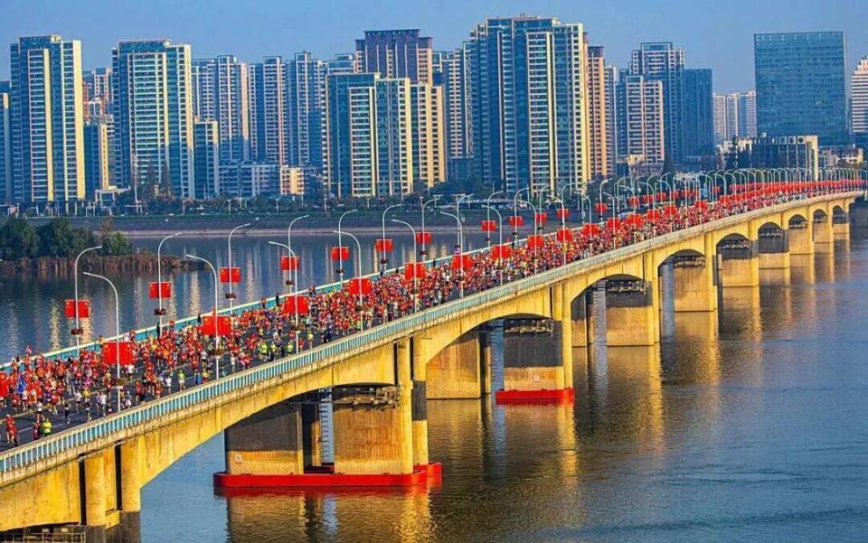 的对话, xPiXM, inews